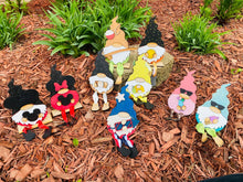 Load image into Gallery viewer, Shelf Sitter Gnomes