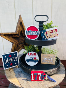 Liberty tiered tray set