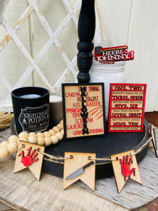 Scary movie tiered tray set